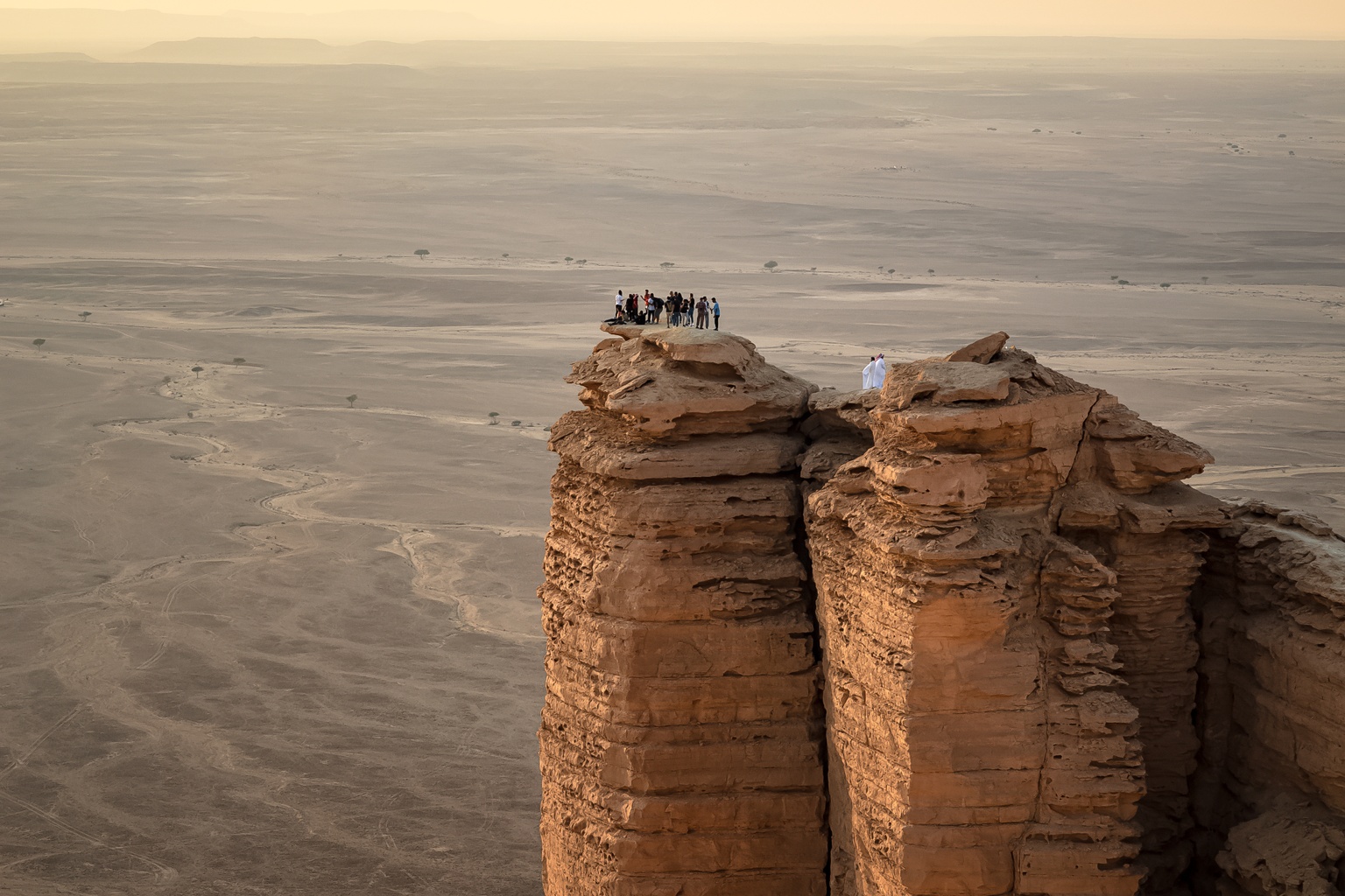 Destinations  Edge of the World (Jebel Fihrayn)